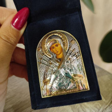 Ікона Богородиця Семистрільна у складному оксамитовому чохлі